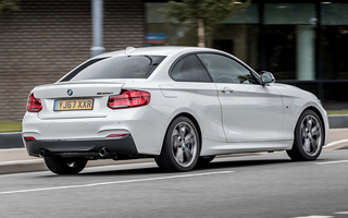 BMW M240i Coupe (2017) UK (#73005)