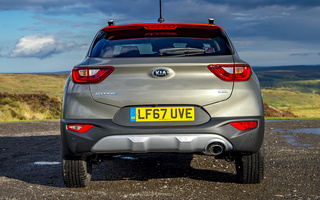 Kia Stonic First Edition (2017) UK (#73261)