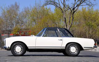 Mercedes-Benz 280 SL (1967) (#73430)