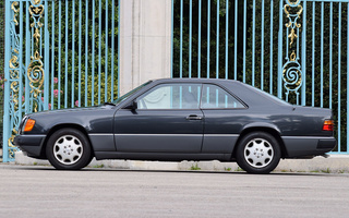 Mercedes-Benz 230 CE (1987) (#73633)