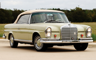 Mercedes-Benz 220 SE Cabriolet (1961) US (#74066)