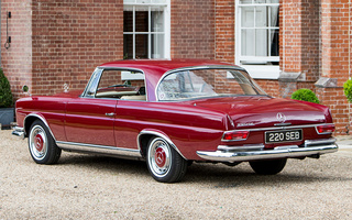 Mercedes-Benz 220 SE Coupe (1961) UK (#74076)