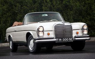 Mercedes-Benz 300 SE Cabriolet (1962) US (#74137)