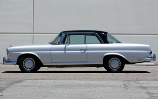 Mercedes-Benz 300 SE Coupe (1962) (#74147)