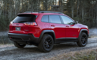 Jeep Cherokee Trailhawk (2018) (#75708)