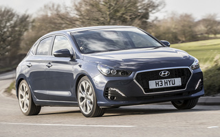 Hyundai i30 Fastback (2018) UK (#75852)