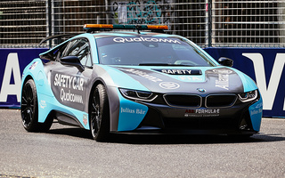 BMW i8 Formula E Safety Car (2018) (#77443)