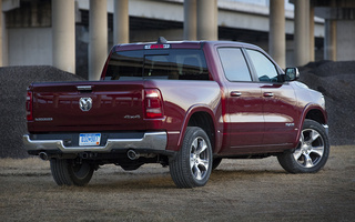 Ram 1500 Laramie Crew Cab [Short] (2019) (#77779)