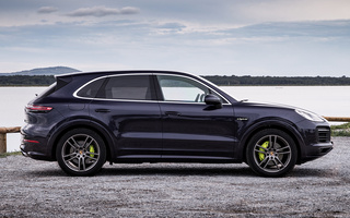 Porsche Cayenne E-Hybrid SportDesign Package (2018) (#77817)