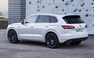 Volkswagen Touareg R-Line (2018) (#77843)