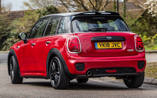 Mini Cooper JCW Package 5-door (2018) UK (#78009)