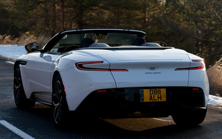 Aston Martin DB11 V8 Volante (2019) US (#78208)