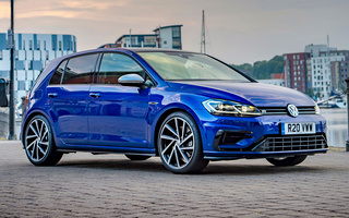 Volkswagen Golf R Performance Pack 5-door (2018) UK (#78550)