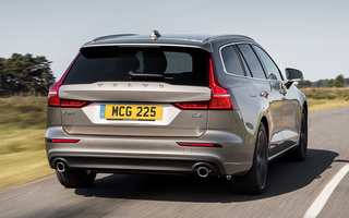 Volvo V60 (2018) UK (#79117)