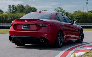 Alfa Romeo Giulia Quadrifoglio Nero Edizione (2018) US (#79235)