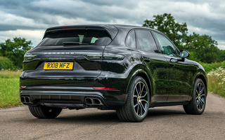 Porsche Cayenne Turbo (2018) UK (#79289)