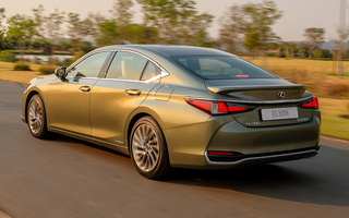 Lexus ES Hybrid (2019) ZA (#80577)