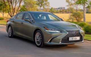 Lexus ES Hybrid (2019) ZA (#80579)