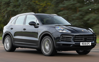 Porsche Cayenne E-Hybrid (2018) UK (#81616)