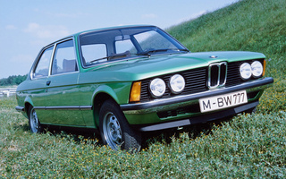 BMW 3 Series with twin headlights [2-door] (1975) (#82200)