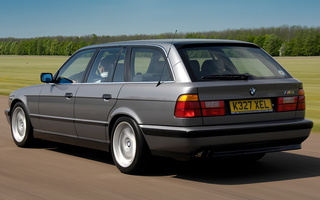 BMW M5 Touring (1992) (#82741)