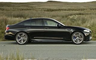 BMW M5 (2011) UK (#82755)