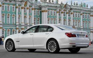 BMW 7 Series (2012) (#82782)