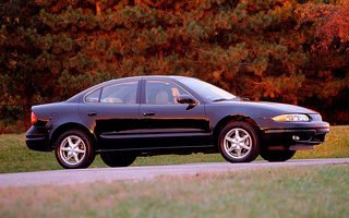 Oldsmobile Alero Sedan (1998) (#84)