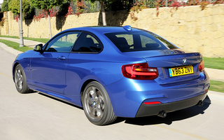 BMW M235i Coupe (2014) UK (#84500)