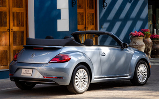 Volkswagen Beetle Convertible Final Edition (2019) US (#84742)