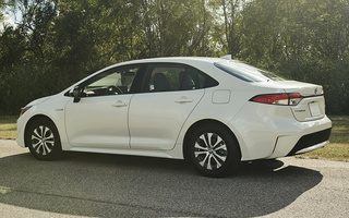 Toyota Corolla Hybrid Sedan (2020) US (#84816)