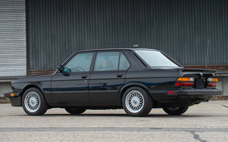 BMW M5 (1986) US (#85103)