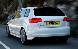 Audi RS 3 Sportback (2011) UK (#86026)