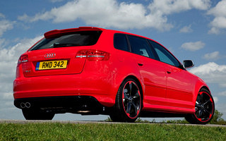 Audi RS 3 Sportback (2011) UK (#86028)