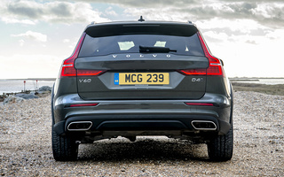 Volvo V60 Cross Country (2019) UK (#89260)