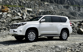 Toyota Land Cruiser (2013) (#8946)