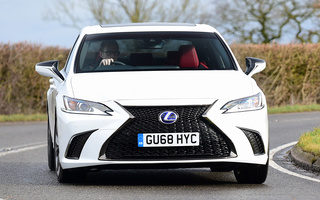 Lexus ES Hybrid F Sport (2019) UK (#89758)