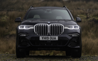 BMW X7 M Sport (2019) UK (#90125)
