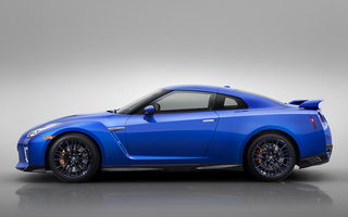 Nissan GT-R 50th Anniversary (2020) US (#90302)