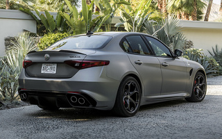 Alfa Romeo Giulia Quadrifoglio NRing (2019) US (#90335)