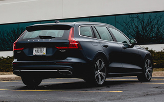 Volvo V60 Inscription (2019) US (#90578)