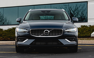 Volvo V60 Inscription (2019) US (#90580)