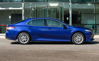 Toyota Camry Hybrid (2019) UK (#91454)