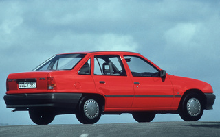 Opel Kadett Sedan (1985) (#92803)