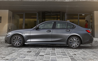 BMW 3 Series Plug-In Hybrid M Sport (2019) (#94605)