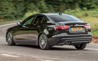 Jaguar XE (2019) UK (#95308)