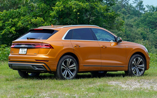 Audi Q8 S line (2019) JP (#95413)