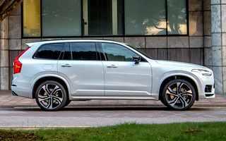 Volvo XC90 Twin Engine R-Design (2019) UK (#95843)