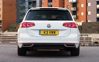 Volkswagen Passat GTE Estate (2019) UK (#96441)