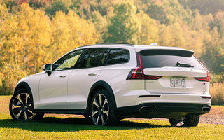 Volvo V60 Cross Country (2019) US (#96447)